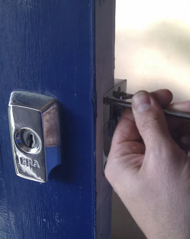 Lock Locksmith Tech Arlington, TX 817-357-4862 - locksmith-service